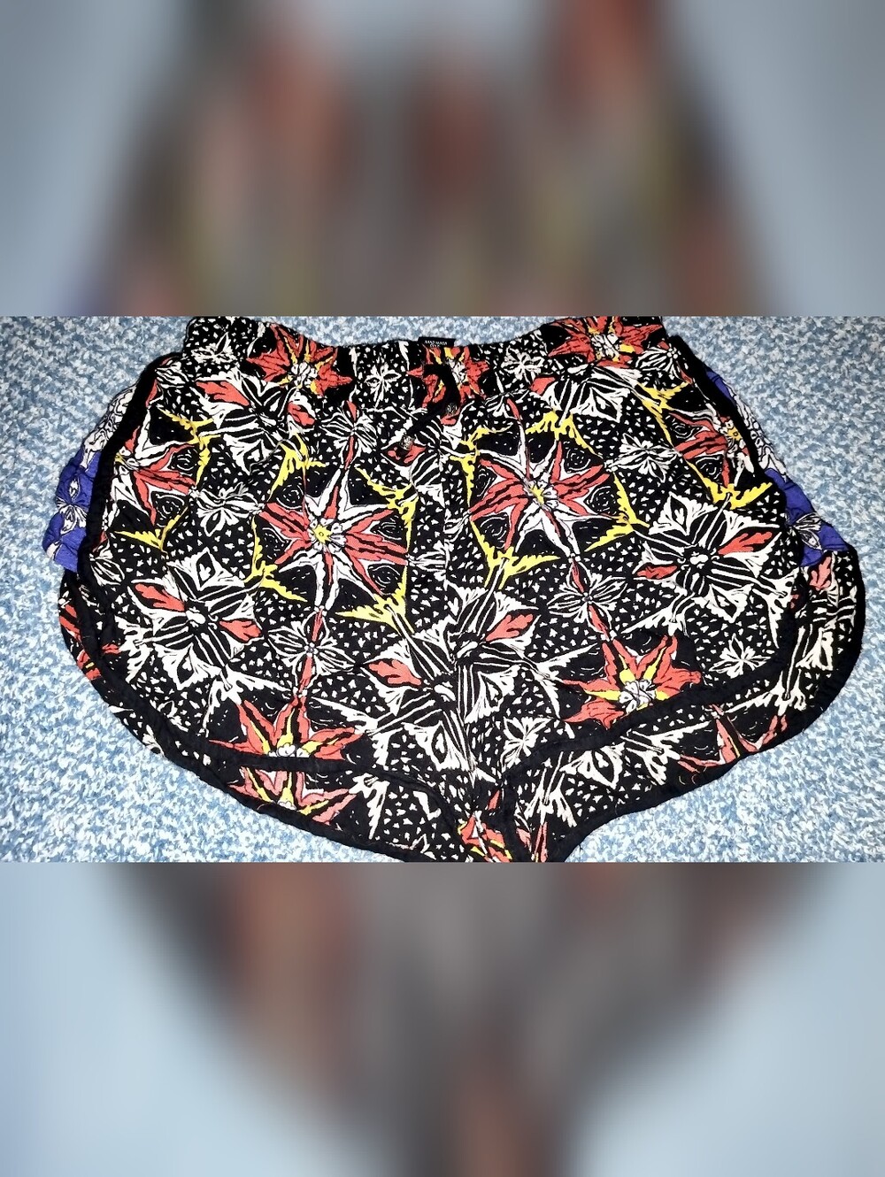 ANGIE Bohemian Aztek Short Shorts- Size M
